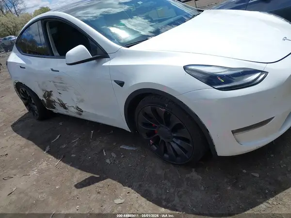 7SAYGDEF1PF797800 2023 TESLA MODEL Y - Image 1