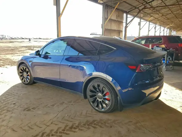 7SAYGDEF1PF825479 2023 TESLA MODEL Y - Image 2