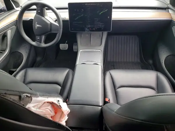 7SAYGDEF1PF832951 2023 TESLA MODEL Y - Image 8