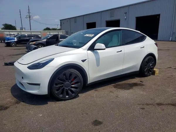 7SAYGDEF1PF833050 2023 TESLA MODEL Y - Image 1