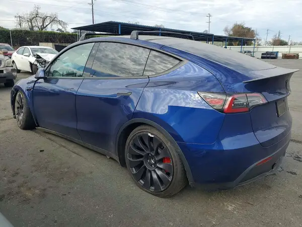 7SAYGDEF1PF836062 2023 TESLA MODEL Y - Image 2