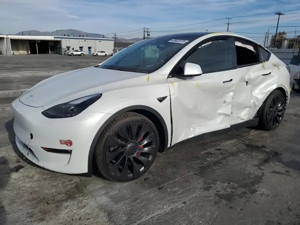 7SAYGDEF1PF876710 2023 TESLA MODEL Y - Image 1