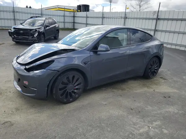 7SAYGDEF1PF887545 2023 TESLA MODEL Y - Image 1