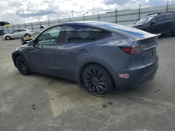 7SAYGDEF1PF887545 2023 TESLA MODEL Y - Image 2