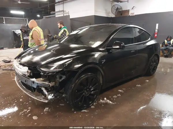 7SAYGDEF1PF890946 2023 TESLA MODEL Y - Image 2