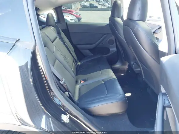 7SAYGDEF1PF890946 2023 TESLA MODEL Y - Image 8