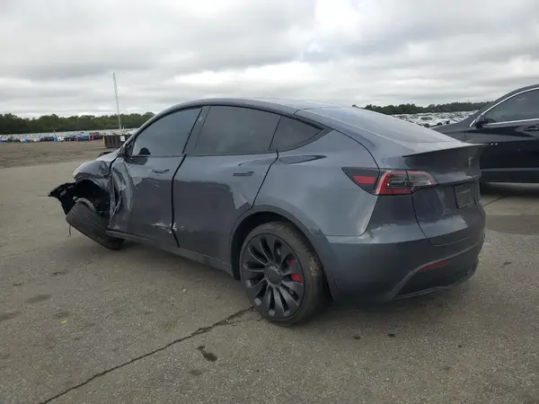 7SAYGDEF1PF897895 2023 TESLA MODEL Y - Image 2