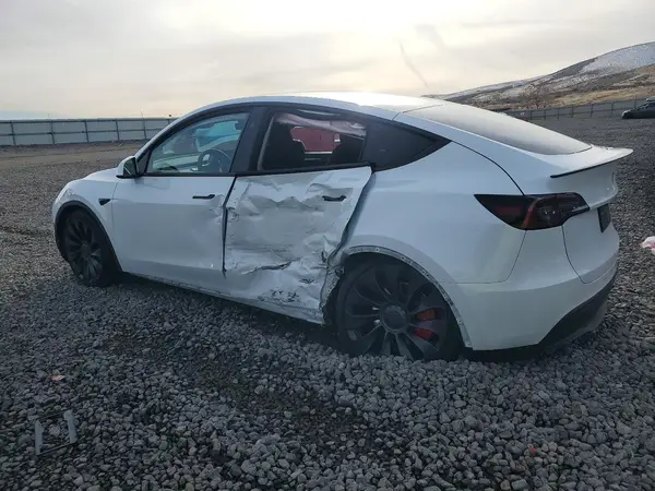 7SAYGDEF1PF898917 2023 TESLA MODEL Y - Image 2