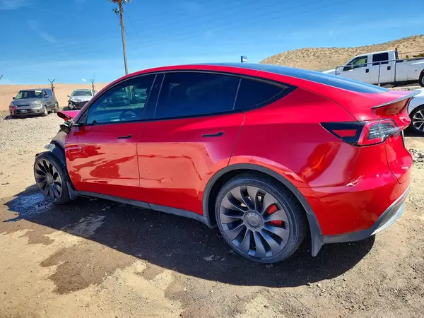 7SAYGDEF1PF899890 2023 TESLA MODEL Y - Image 2
