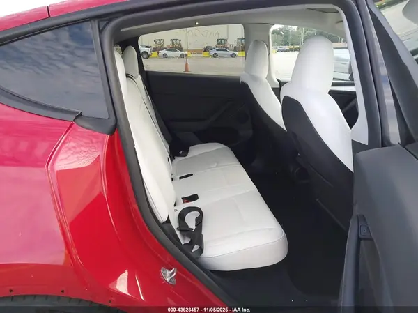 7SAYGDEF1PF924285 2023 TESLA MODEL Y - Image 8