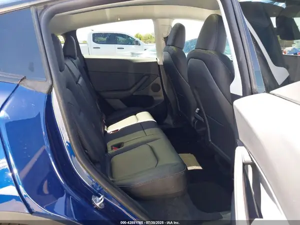 7SAYGDEF1PF925615 2023 TESLA MODEL Y - Image 8