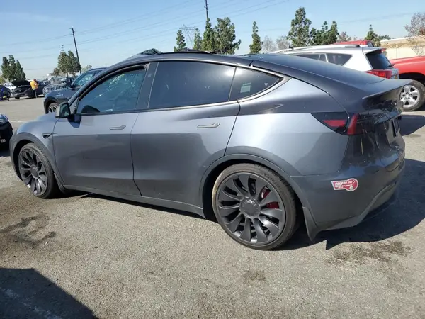 7SAYGDEF1PF927168 2023 TESLA MODEL Y - Image 2