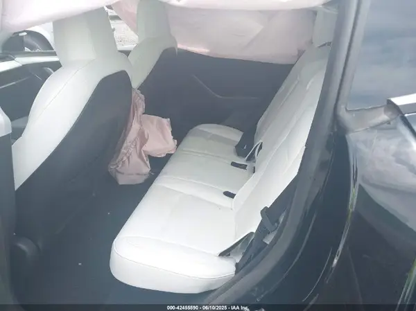 7SAYGDEF1PF940941 2023 TESLA MODEL Y - Image 8