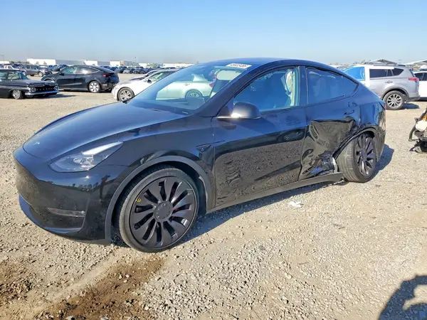 7SAYGDEF1PF940986 2023 TESLA MODEL Y - Image 1