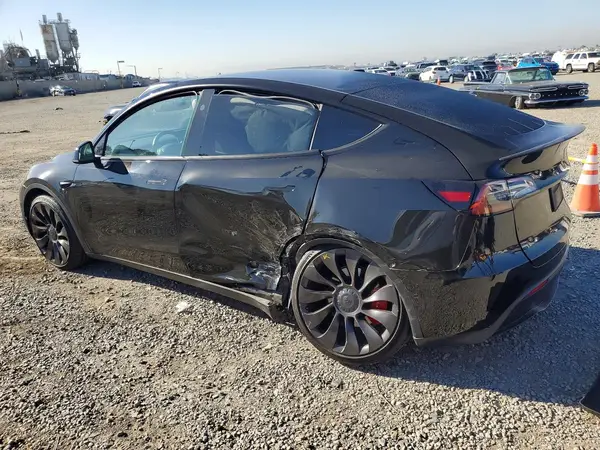 7SAYGDEF1PF940986 2023 TESLA MODEL Y - Image 2
