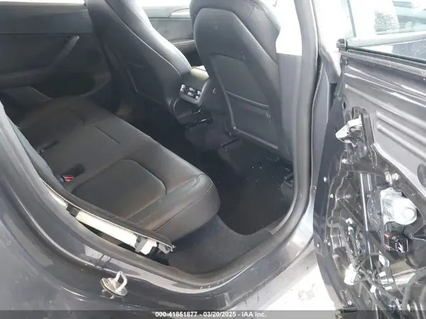 7SAYGDEF1PF941197 2023 TESLA MODEL Y - Image 8