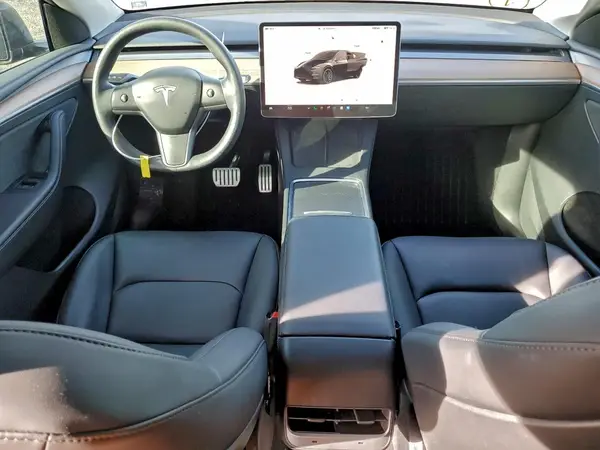 7SAYGDEF1PF972210 2023 TESLA MODEL Y - Image 8