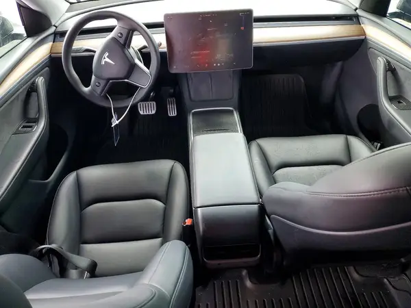 7SAYGDEF1RA274504 2024 TESLA MODEL Y - Image 8