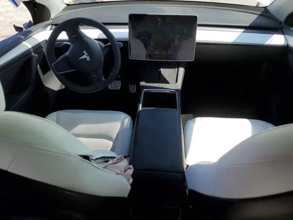 7SAYGDEF1RA285597 2024 TESLA MODEL Y - Image 8