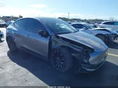 7SAYGDEF1RA285888 2024 TESLA MODEL Y