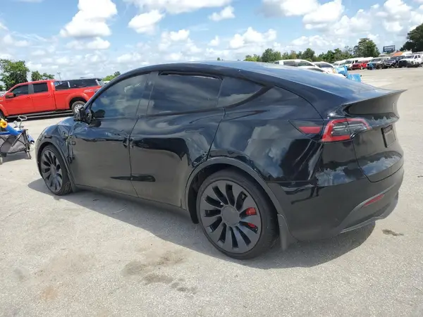 7SAYGDEF1RA304651 2024 TESLA MODEL Y - Image 2