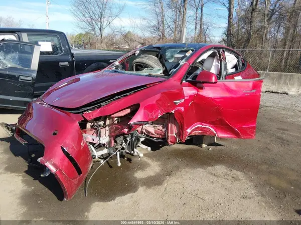 7SAYGDEF1RA316864 2024 TESLA MODEL Y - Image 2