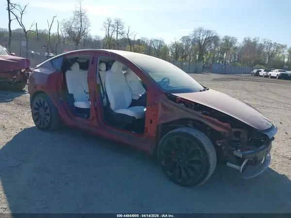 7SAYGDEF1RA321420 2024 TESLA MODEL Y - Image 1