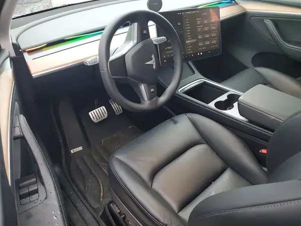 7SAYGDEF1RA323961 2024 TESLA MODEL Y - Image 8