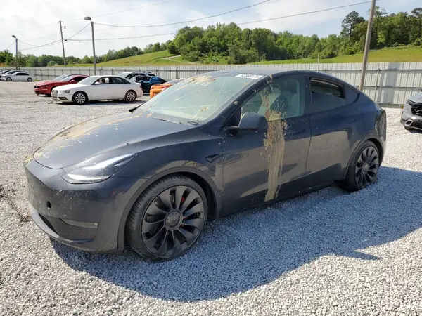 7SAYGDEF1RF038664 2024 TESLA MODEL Y - Image 1