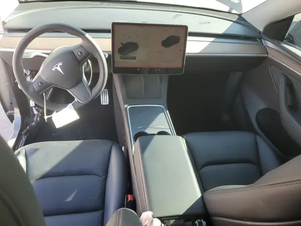 7SAYGDEF1RF045727 2024 TESLA MODEL Y - Image 8