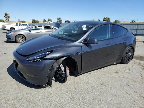 7SAYGDEF1RF051818 2024 TESLA MODEL Y - Image 1