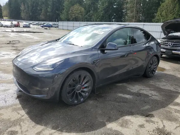 7SAYGDEF1RF073706 2024 TESLA MODEL Y - Image 1