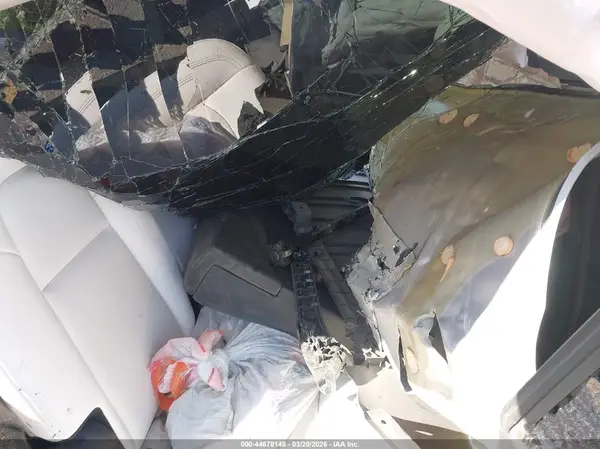 7SAYGDEF1RF085385 2024 TESLA MODEL Y - Image 8