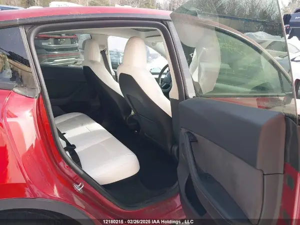 7SAYGDEF1RF102394 2024 TESLA MODEL Y - Image 8