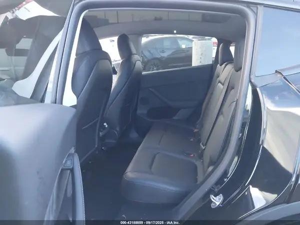7SAYGDEF1RF122502 2024 TESLA MODEL Y - Image 8