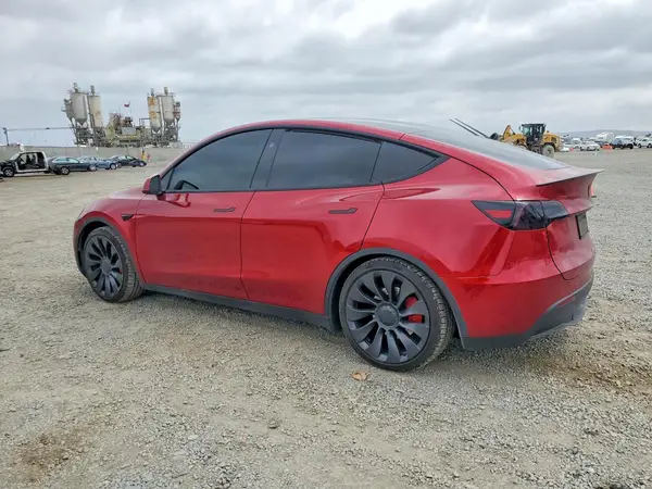 7SAYGDEF1RF125710 2024 TESLA MODEL Y - Image 2