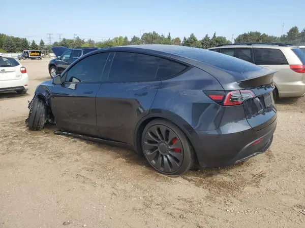 7SAYGDEF1SA362975 2025 TESLA MODEL Y - Image 2