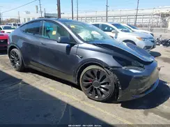 7SAYGDEF1SF245917 2025 TESLA MODEL Y