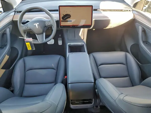 7SAYGDEF1SF259459 2025 TESLA MODEL Y - Image 8