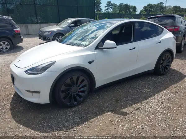 7SAYGDEF2NF310245 2022 TESLA MODEL Y - Image 2