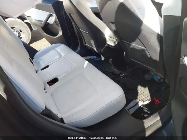 7SAYGDEF2NF310276 2022 TESLA MODEL Y - Image 8