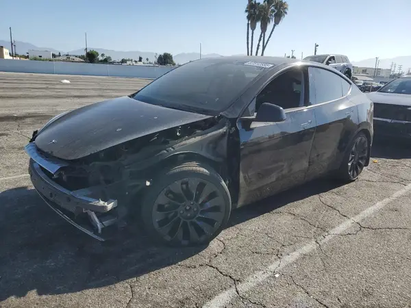 7SAYGDEF2NF312416 2022 TESLA MODEL Y - Image 1