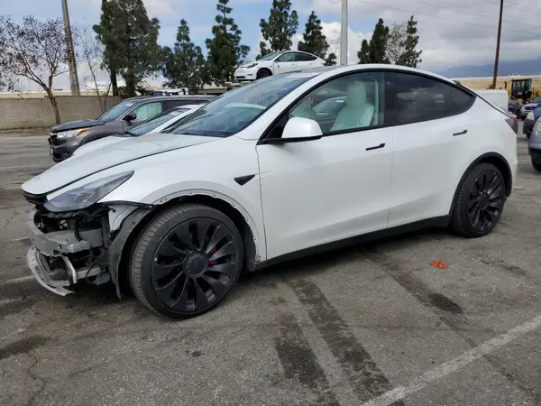 7SAYGDEF2NF317678 2022 TESLA MODEL Y - Image 1