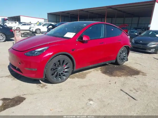 7SAYGDEF2NF323352 2022 TESLA MODEL Y - Image 2