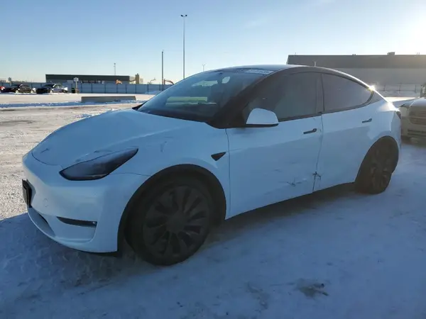 7SAYGDEF2NF326025 2022 TESLA MODEL Y - Image 1