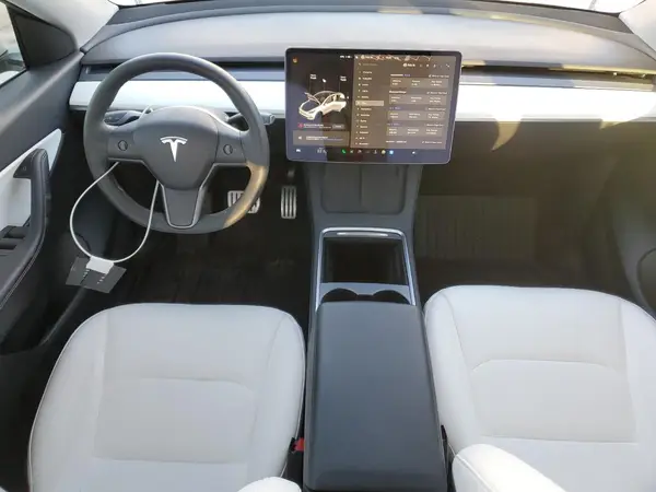 7SAYGDEF2NF326025 2022 TESLA MODEL Y - Image 8