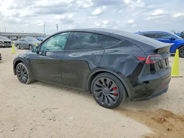 7SAYGDEF2NF337770 2022 TESLA MODEL Y - Image 2