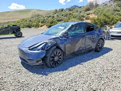 7SAYGDEF2NF340670 2022 TESLA MODEL Y