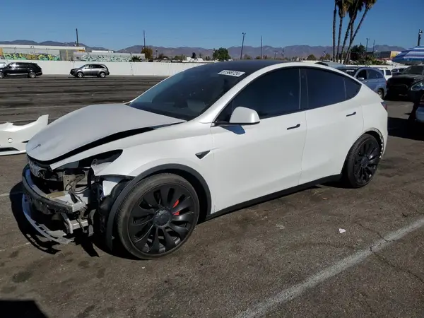 7SAYGDEF2NF346436 2022 TESLA MODEL Y - Image 1
