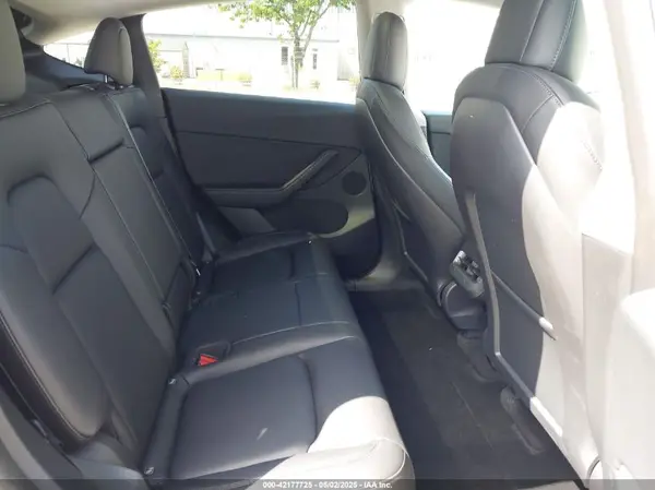 7SAYGDEF2NF347456 2022 TESLA MODEL Y - Image 8